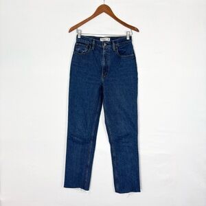 Abercrombie and Fitch Curve Love Ultra High Rise 90s Straight Jean Size 26R